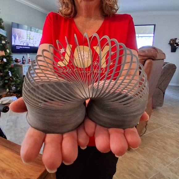 VINTAGE SLINKY Original Walking Spring Toy Metal James Industries - Picture 6 of 9